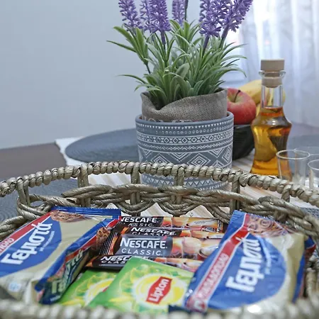 Greecerent - Ladadika * Soluň