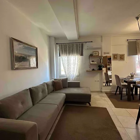 Greecerent - Ladadika